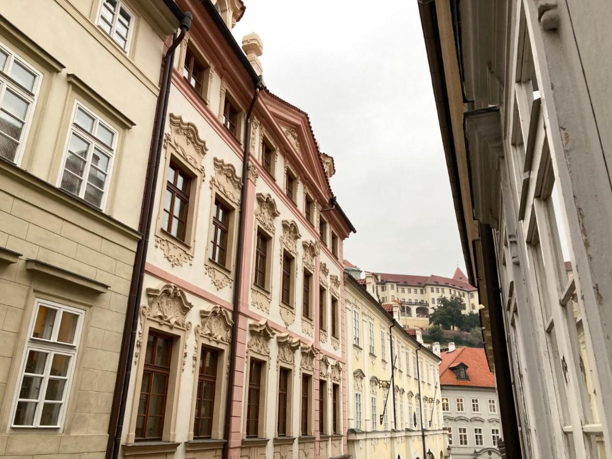 Best Price & Location - Historic Square Residency Прага Экстерьер фото