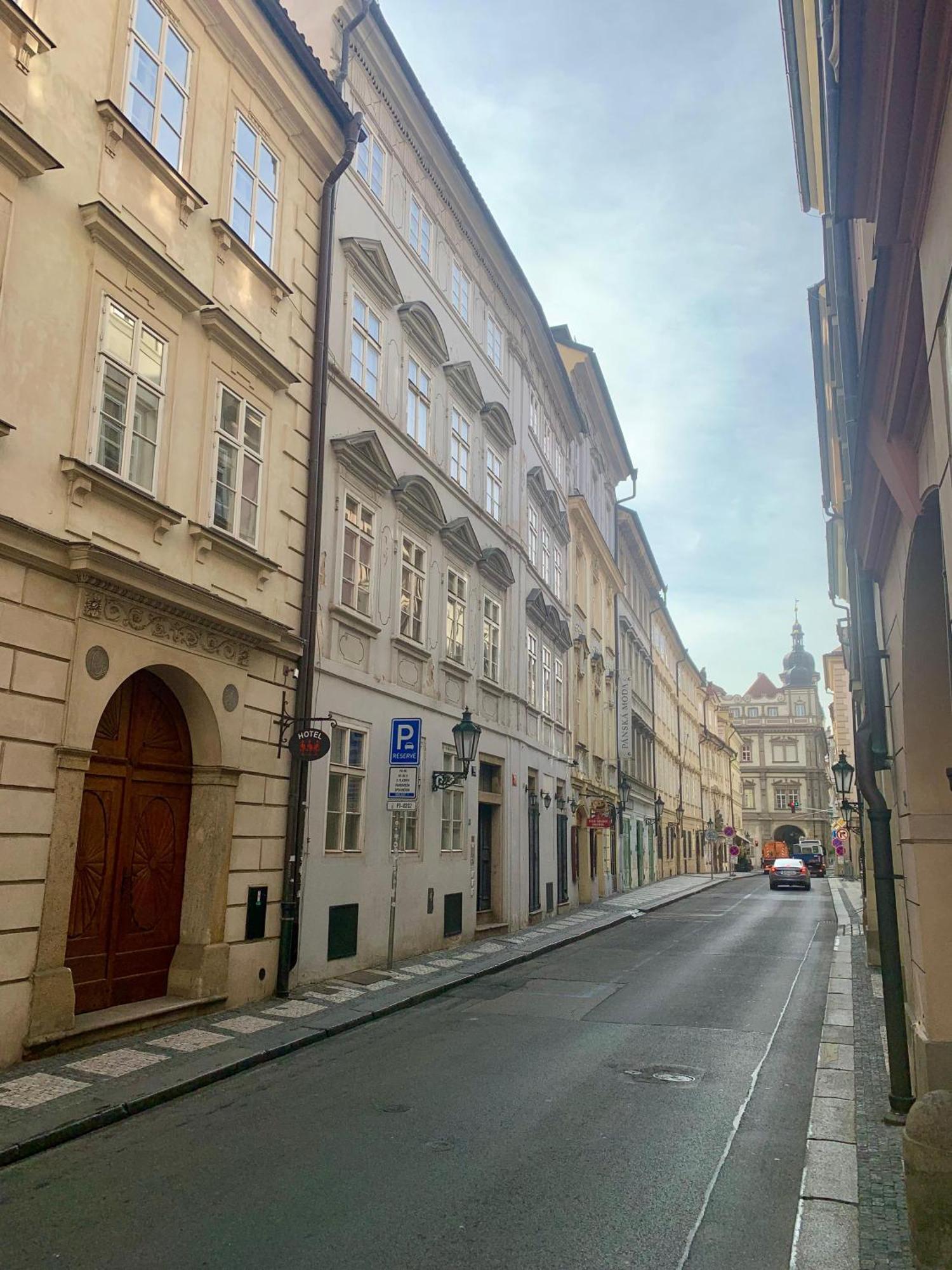 Best Price & Location - Historic Square Residency Прага Экстерьер фото